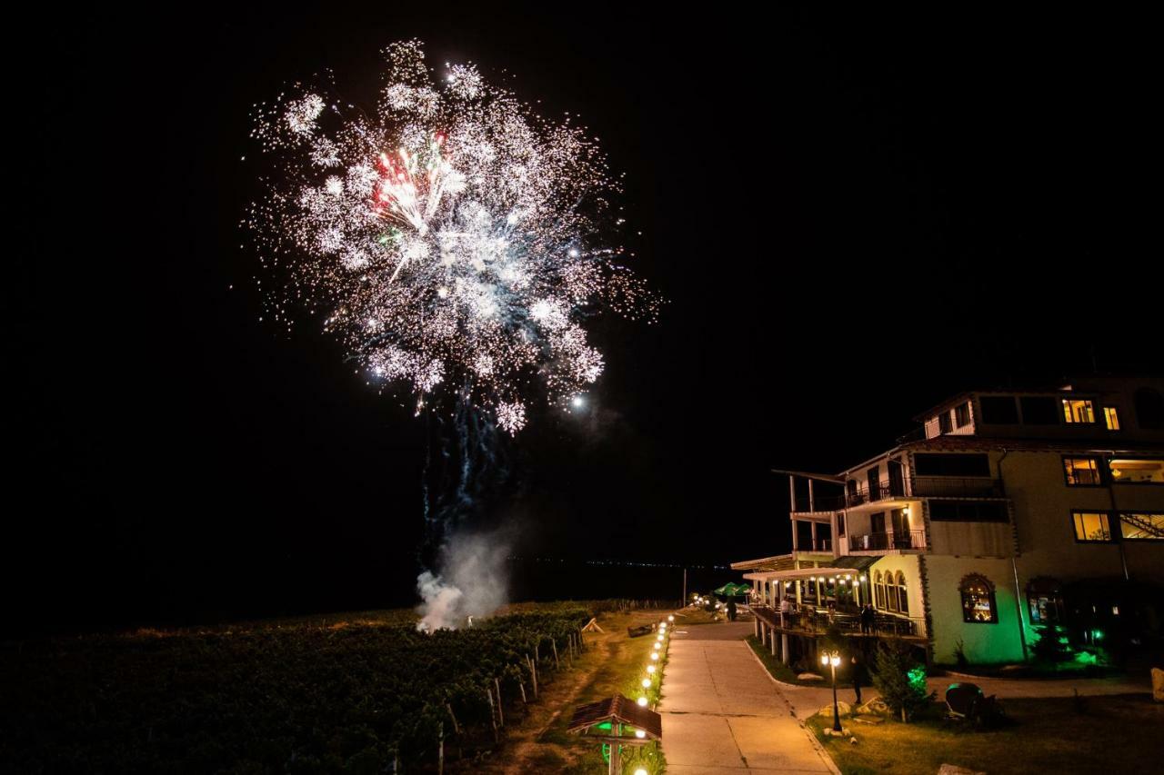 Seven Generations Winery Hotel Mechka Luaran gambar
